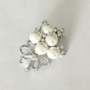 NWT vintage inspired Pearl Crystal brooch pin wedding jewelry